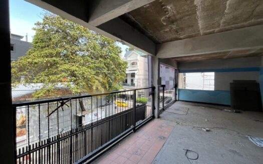 LTH10517–Commercial building for rent in Sukhumvit 11 size 230 Sq.m. Near BTS Nana station ONLY 190k/month