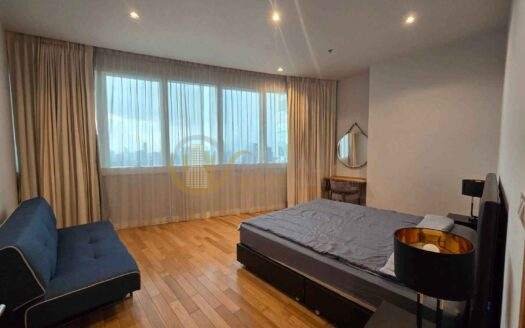 LTH10908–Millennium Residence FOR RENT 3 beds 3 baths size 146 Sq.m. Near BTS Saphan Taksin Station ONLY 95k/month