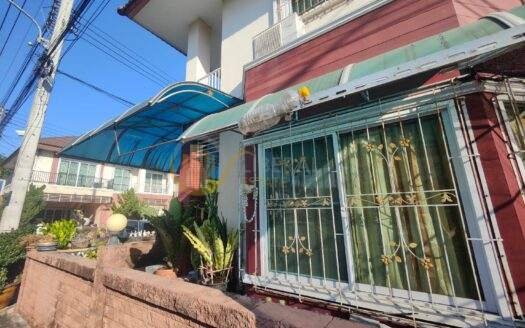 LTHC11330-House FOR SALE at Pathum Thani Size 59 sqw. 236 sqm. 4 beds 3 baths Location Chatt Luang 9 Road 2 ONLY 4.5 MB