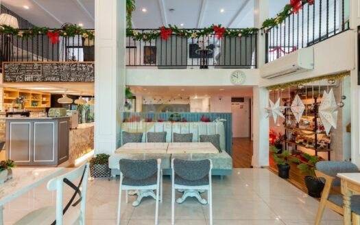 LTHC11342 – Hotel business FOR SALE Size 45 sqw. 180 sqm. 15 rooms 15 baths Near BTS Krung Thonburi Station ONLY 50 MB