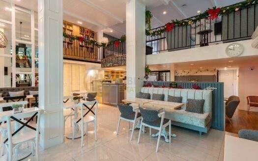 LTHC11342 – Hotel business FOR SALE Size 45 sqw. 180 sqm. 15 rooms 15 baths Near BTS Krung Thonburi Station ONLY 50 MB