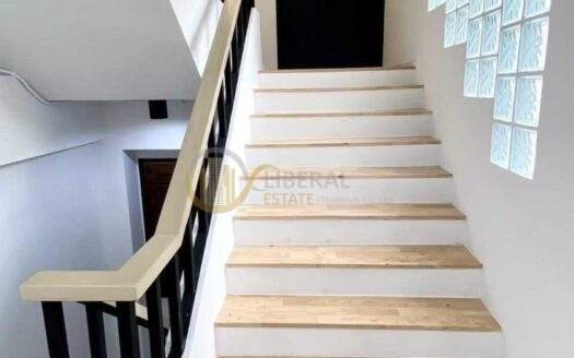 LTH11532–Home Office FOR SALE Size 87.5 sq.w 350 sqm. 2 Rooms 5 Baths Near BTS Punnawithi Station ONLY 25 MB