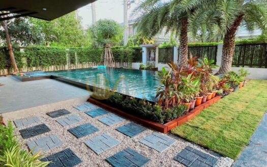 LTHC11953 – House FOR SALE in Perfect Masterpiece Sukhumvit 77 Size 355 sqm. 146 sqw. 5 beds 6 baths Near Lat Krabang ONLY 38 MB