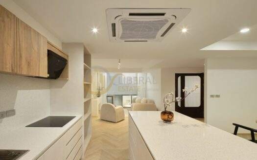 LTH11879 – Home Office For Sale in Soi Ratchadaphisek 42 Size 550 sqm. 63 sqw. 2 beds 3 baths Near BTS Ratchayothin Station ONLY 29 MB