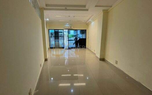 LTH12223 – Home office FOR SALE in Soi Sukhumvit 60/1 Size 400 Sq.m 5 room 5 baths Near BTS Bang Chak Station ONLY 9.5 MB