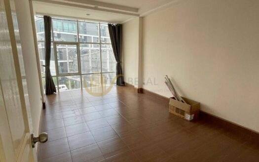 LTH12223 – Home office FOR SALE in Soi Sukhumvit 60/1 Size 400 Sq.m 5 room 5 baths Near BTS Bang Chak Station ONLY 9.5 MB