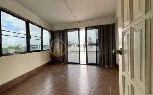 LTH12223 – Home office FOR SALE in Soi Sukhumvit 60/1 Size 400 Sq.m 5 room 5 baths Near BTS Bang Chak Station ONLY 9.5 MB