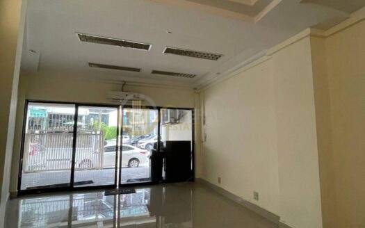 LTH12223 – Home office FOR SALE in Soi Sukhumvit 60/1 Size 400 Sq.m 5 room 5 baths Near BTS Bang Chak Station ONLY 9.5 MB