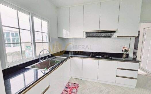 LTH12488 – House FOR RENT at Golden Neo Sukhumvit-Lasalle Size 40 SQ.W 161 SQ.M 4 Beds 4 Baths ONLY 100K/Month