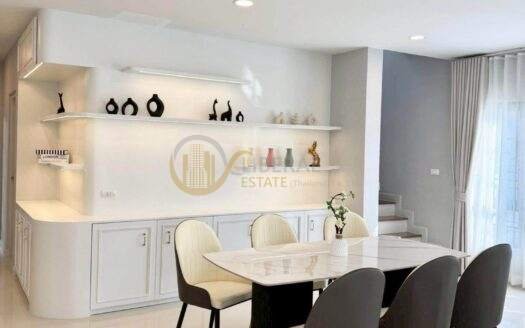 LTH12618 – House For Rent at Centro Bangna Size 70 sq.Wah. 303 sq.M 4 beds 5 baths Near Mega Bangna ONLY 160K/Month