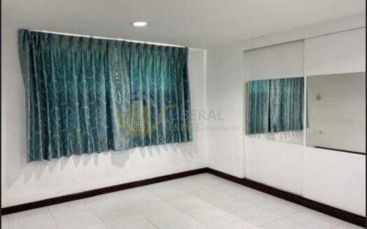 Spacious Condo for Sale Phrom Phong | City Lifestyle Best Value | Near BTS Phrom Phong | 13,000,000 THB | คอนโดกว้างขาย พร้อมพงษ์ ไลฟ์สไตล์เมือง คุ้มค่า ใกล้ BTS พร้อมพงษ์ 13,000,000 บาท -LTH12750