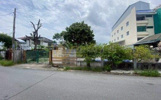 LTHC12770 – Land for sale in Sukhumvit 71 (Pridibanomyong 14) Size 166 sqw. Near BTS Phra Khanong Station ONLY 25.73 MB