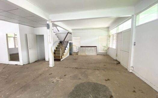 LTHC12974 – House with Land for Rent บ้านพร้อมที่ดินให้เช่า Near BTS Ekkamai เอกมัย Size 200 sqm. 3 beds 3 baths Land 75 sq.wah ONLY 100K/Month