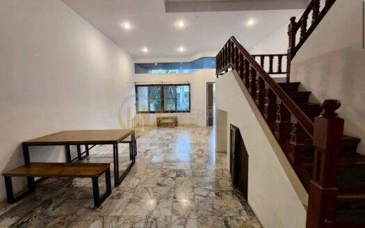 LTH13170 – Townhouse for Rent ทาวน์เฮ้าส์ให้เช่า at Sukhumvit 99 สุขุมวิท 99 Size 250 sq.m. 4 beds 4 baths ONLY 45K/Month
