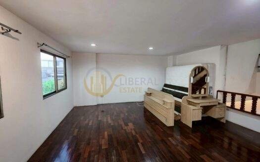 LTH13170 – Townhouse for Rent ทาวน์เฮ้าส์ให้เช่า at Sukhumvit 99 สุขุมวิท 99 Size 250 sq.m. 4 beds 4 baths ONLY 45K/Month