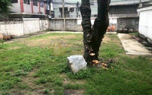 LTH13256 – House/Land for Sale | Sukhumvit 48 | 169 sq.w. | 676 sqm | 6 Beds 6 Baths | 85 MB | Near BTS Phra Khanong | บ้านพร้อมที่ดินขาย สุขุมวิท 48