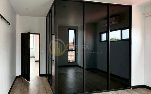 LTH13277 – House for Sale | Soi Bangna-Trad 39 | 250 sqm | 4 Beds 5 Baths | 8.5 MB | บ้านขาย บางนา-ตราด 39