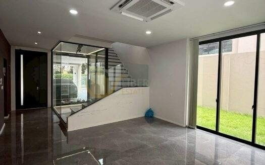 LTH13306 – Home Office for Rent | Soi Nak Niwat 48 Lat Phrao | 527 sqm | 4 Beds 4 Baths | 148K/Month | Near BTS Yellow Line Lat Phrao | โฮมออฟฟิศให้เช่า ซอยนาคนิวาส 48 ลาดพร้าว