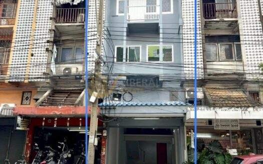 LTH13320 – Commercial for Rent | Rama 9 (Mengjai Intersection) | 308 sqm | 39K/Month | Near MRT Cultural Center | พื้นที่เช่า พระราม 9 (แยกเหม่งจ๋าย)