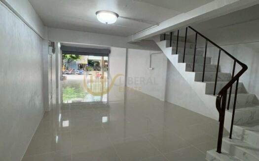LTH13320 – Commercial for Rent | Rama 9 (Mengjai Intersection) | 308 sqm | 39K/Month | Near MRT Cultural Center | พื้นที่เช่า พระราม 9 (แยกเหม่งจ๋าย)