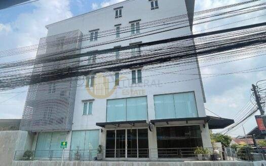 LTH13570 – Office Building/Home Office for Rent | Rama 9 Soi 43 | 900 sqm | 10 Beds 9 Baths | 150K/Month | อาคารสำนักงานให้เช่า พระราม 9 ซอย 43