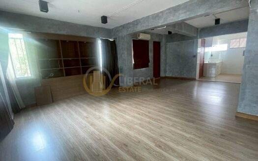 LTH13570 – Office Building/Home Office for Rent | Rama 9 Soi 43 | 900 sqm | 10 Beds 9 Baths | 150K/Month | อาคารสำนักงานให้เช่า พระราม 9 ซอย 43