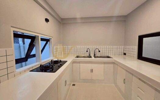 LTHC13677 – Townhome for Rent | in Sukhumvit 49 / Thonglor | 220 sqm | 4 Beds 3 Baths | Near BTS Thonglor | 85K/Month | ทาวน์โฮม สุขุมวิท 49 ทองหล่อ