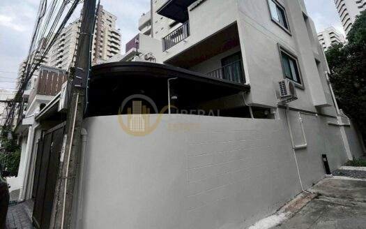 LTHC13677 – Townhome for Rent | in Sukhumvit 49 / Thonglor | 220 sqm | 4 Beds 3 Baths | Near BTS Thonglor | 85K/Month | ทาวน์โฮม สุขุมวิท 49 ทองหล่อ