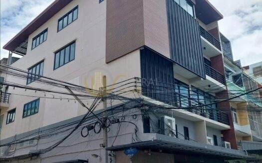 LTH13713 – Home Office for Rent | Charoen Rat 7 | 700 sqm | 5 Rooms 5 Baths | Near BTS Surasak | 75K/Month | โฮมออฟฟิศให้เช่า เจริญราษฎร์ 7