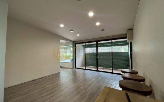 LTHC13732 – Commercial for Rent | Ekkamai Soi 19 | 150 sqm | 2 Beds 2 Baths | Near BTS Ekkamai | 60K/Month | พาณิชย์ให้เช่า เอกมัยซอย 19