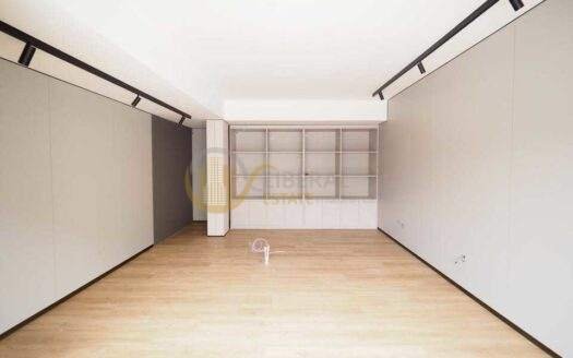 LTHC13805 – Commercial for Rent | Yannawa Road | 450 sqm | 8 Rooms 3 Baths | Near BTS Saphan Taksin | 100K/Month | อาคารพาณิชย์ให้เช่า ยานนาวา