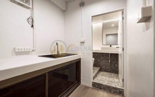 LTH13886 – Commercial for Sale | 2 Unit Shophouse Modern Loft Charoen Krung 31 | 600 sqm | 5.5 Storeys | Near MRT Hua Lamphong | 19.9 MB | อาคารพาณิชย์ขาย ย่านเจริญกรุง