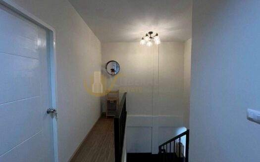 LTHC13849 – Townhouse for Sale | Sathu Pradit 29 | 200 sqm | 3 Beds 2 Baths | Near BTS Surasak | 8.89MB | ทาวน์เฮาส์ขาย สาธุประดิษฐ์ 29