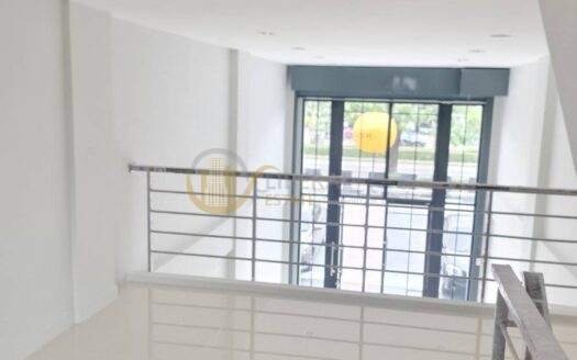 LTH13907 – Commercial for Rent | The Master @ BTS Onnut–Pattanakarn | 210 sqm | 4 Baths | Near BTS On Nut | 65K/Month | อาคารพาณิชย์ให้เช่า เดอะ มาสเตอร์ อ่อนนุช