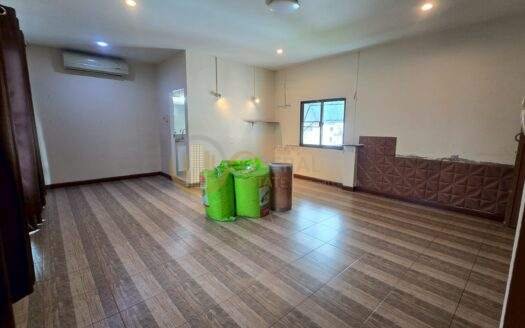 LTH13889 – Commercial for Rent | Pracharat Bamphen 15 | 660 sqm | 4 Beds 8 Baths | Near MRT Huai Khwang | 200K/Month | อาคารพาณิชย์ให้เช่า ประชาราษฎร์บำเพ็ญ