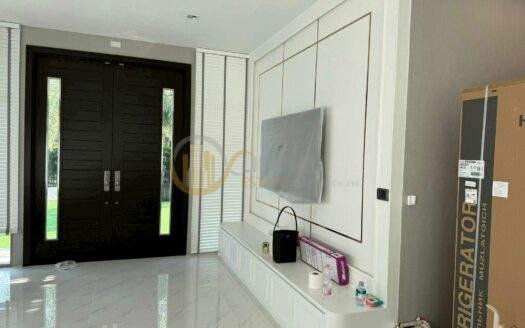 LTH13919 – House for Rent | Perfect Masterpiece Sukhumvit 77 | 250 sqm | 3 Beds 3 Baths | Near BTS On Nut | 170K/Month | บ้านให้เช่า เพอร์เฟค มาสเตอร์พีซ