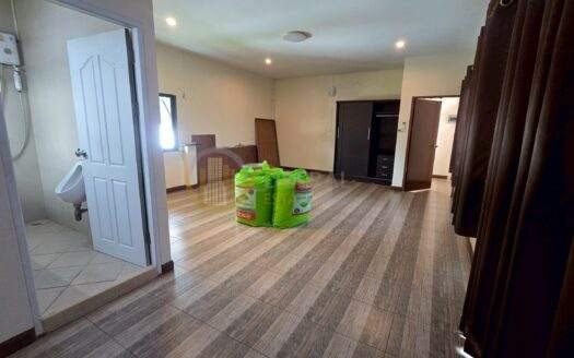 LTH13889 – Commercial for Rent | Pracharat Bamphen 15 | 660 sqm | 4 Beds 8 Baths | Near MRT Huai Khwang | 200K/Month | อาคารพาณิชย์ให้เช่า ประชาราษฎร์บำเพ็ญ