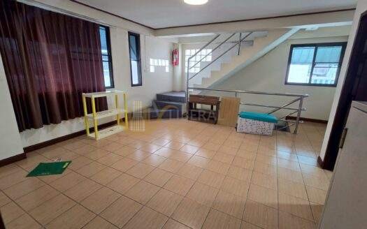 LTH13889 – Commercial for Rent | Pracharat Bamphen 15 | 660 sqm | 4 Beds 8 Baths | Near MRT Huai Khwang | 200K/Month | อาคารพาณิชย์ให้เช่า ประชาราษฎร์บำเพ็ญ