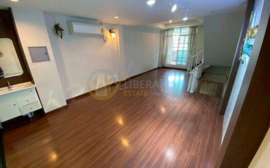 LTH13910 – Commercial for Sale | Sukhumvit 63 (Ekkamai) | 280 sqm | 4 Rooms 3 Baths | Near BTS Ekkamai | 38.55 MB | อาคารพาณิชย์ขาย เอกมัย