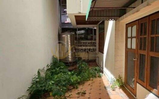 LTHC13964 – House for Rent | Sukhumvit 20 | 400 sqm | 7 Beds 4 Baths | Near BTS Asoke | 120K/Month | บ้านให้เช่า สุขุมวิท 20