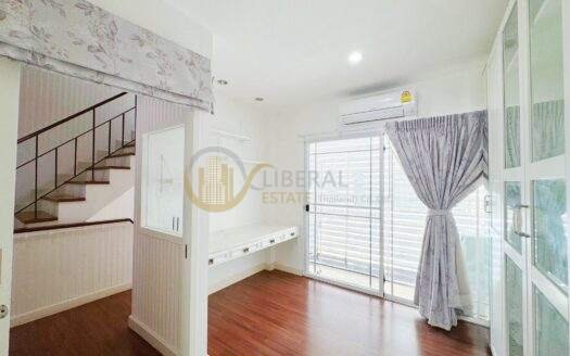 LTH13965 – Townhouse for Rent | Leon Sukhumvit 62 | 200 sqm | 3 Beds 3 Baths | Near BTS Bang Chak | 88K/Month | ทาวน์เฮ้าส์ให้เช่า สุขุมวิท 62