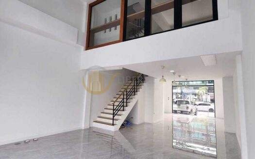 LTH14040 – Home Office for Rent | H-Cape Biz Sector | 295 sqm | 3+ Rooms 3 Baths | Near BTS On Nut | 75K/Month | โฮมออฟฟิศให้เช่า เอชเคป บิซ เซคเตอร์