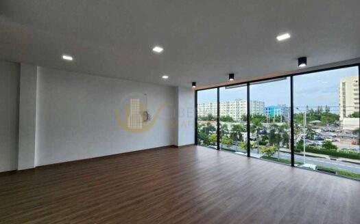 LTH14040 – Home Office for Rent | H-Cape Biz Sector | 295 sqm | 3+ Rooms 3 Baths | Near BTS On Nut | 75K/Month | โฮมออฟฟิศให้เช่า เอชเคป บิซ เซคเตอร์