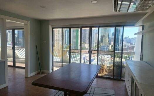 LTH14086OP – Condominium 180 Sq.M (Under market price) 2 Beds for Sale close to International School in Sukhumvit 15 | คอนโดมิเนียม 2 ห้องนอน ขาย สุขุมวิท 15 ใกล้โรงเรียนนานาชาติ