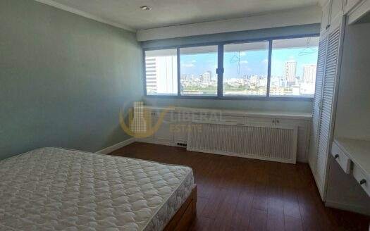 LTH14086OP – Condominium 180 Sq.M (Under market price) 2 Beds for Sale close to International School in Sukhumvit 15 | คอนโดมิเนียม 2 ห้องนอน ขาย สุขุมวิท 15 ใกล้โรงเรียนนานาชาติ