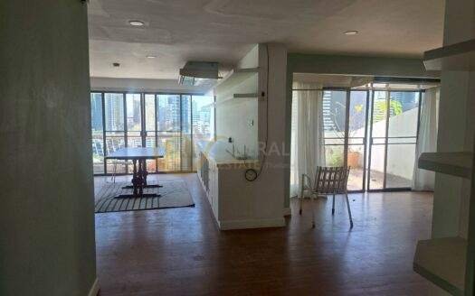 LTH14086OP – Condominium 180 Sq.M (Under market price) 2 Beds for Sale close to International School in Sukhumvit 15 | คอนโดมิเนียม 2 ห้องนอน ขาย สุขุมวิท 15 ใกล้โรงเรียนนานาชาติ