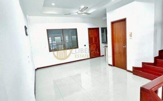 LTHC14127 – Townhome for Rent | Sukhumvit 52 | 200 sqm | 3 Beds 3 Baths | Near BTS On Nut | 45K/Month | ทาวน์โฮมให้เช่า สุขุมวิท 52