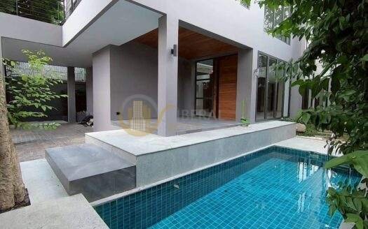 LTHC14130 – House for Sale | Sukhumvit 71 | 700 sqm | 5 Beds 6 Baths | Near BTS Phra Khanong | 56 MB | บ้านขาย สุขุมวิท 71