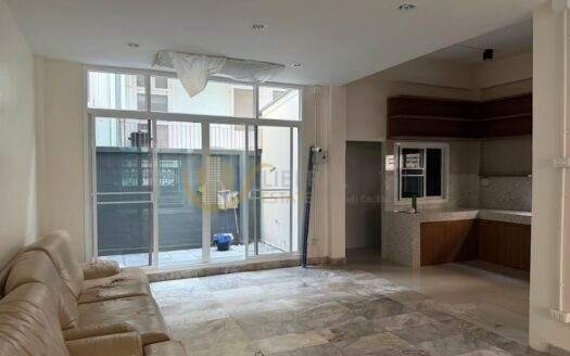 LTH14159 – Townhouse for Rent | Sukhumvit 46 | 400 sqm | 5 Beds 4 Baths | Near BTS Phra Khanong | 90K/Month | ทาวน์โฮมให้เช่า สุขุมวิท 46