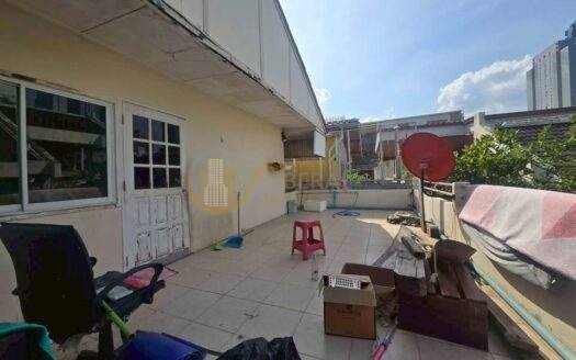 LTHC14161 – House for Rent | Sathorn 13 | 200+ sqm | 7 Beds 3 Baths | Near BTS Saint Louis | 90K/Month | บ้านให้เช่า สาทร 13